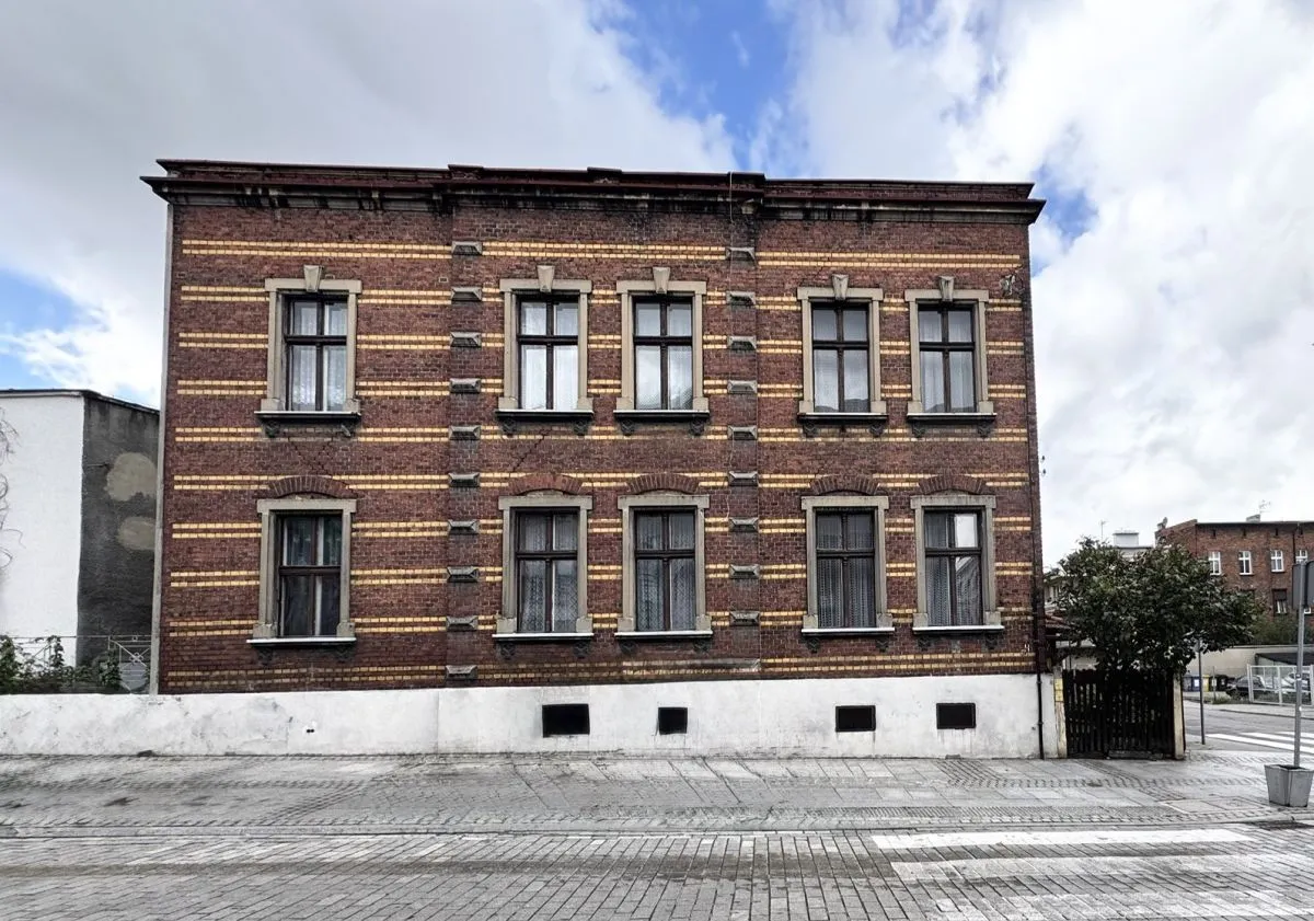 Tarnowskie Góry Kamienica z potencjałem inwestycyjnym i warsztatem sprzedaż 220m2